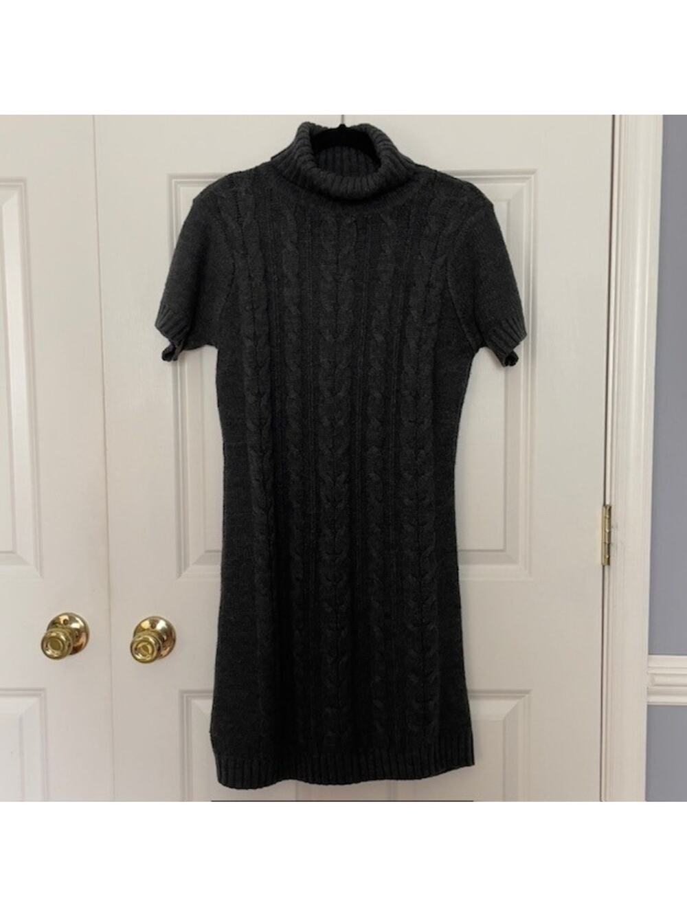 Gray Cable Knit Turtleneck Preppy Weekend Sweater Dress – Short Sleeve | Small